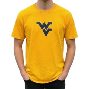 Nike West Virginia Mountaineers Men’s T-Shirt Yellow Size L Athletic Cut NWOT